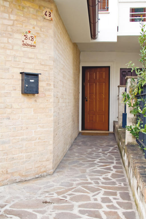B&B Indipendenza Civitanova Marche Dış mekan fotoğraf